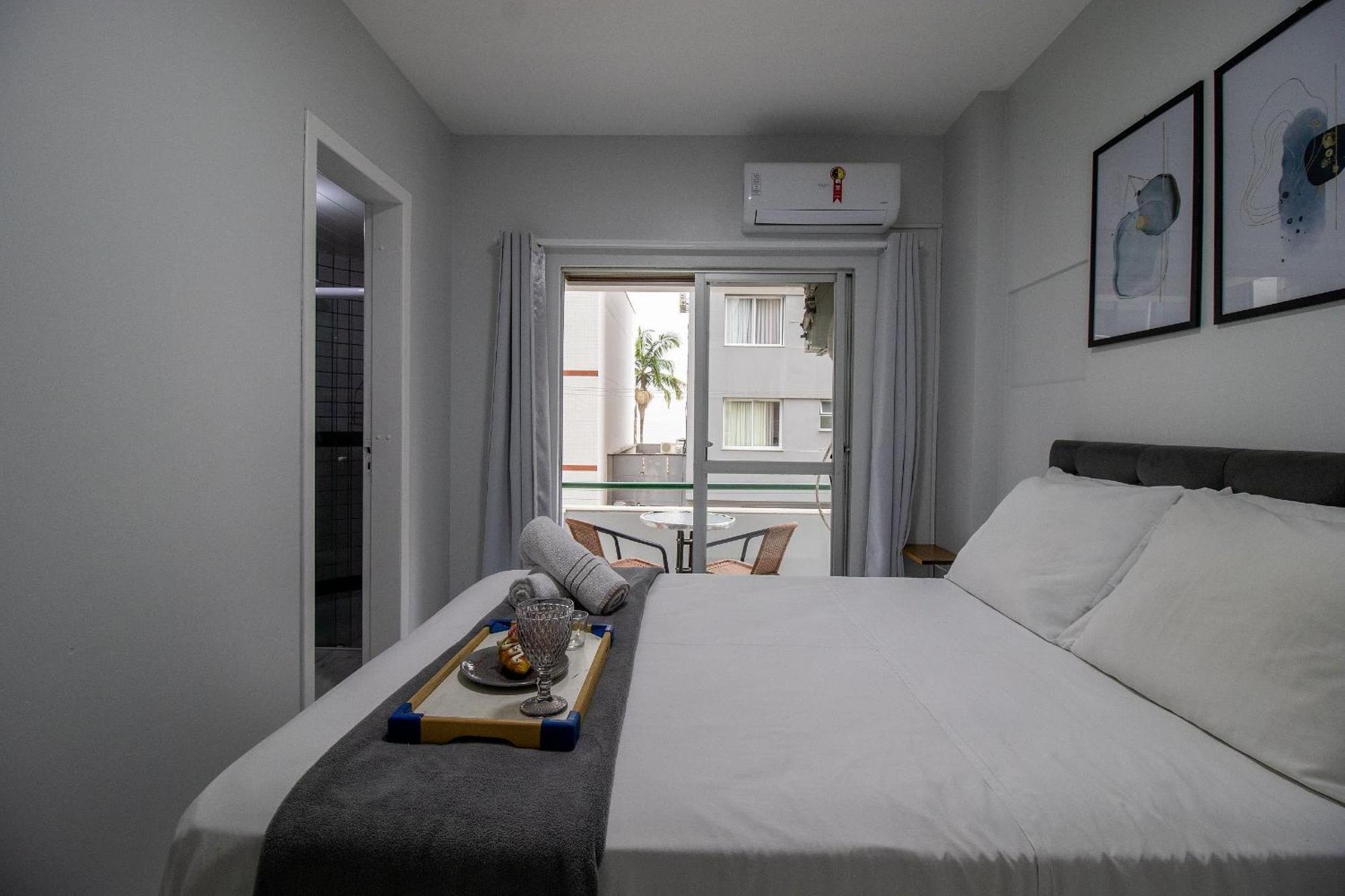 Mzt21 - Quadra Mar, Sacada, 2 Dorm Climatizados Apartamento