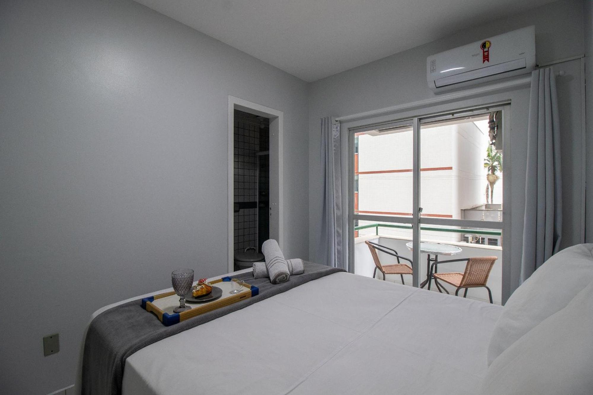 Apartamento Mzt21 - Quadra Mar, Sacada, 2 Dorm Climatizados